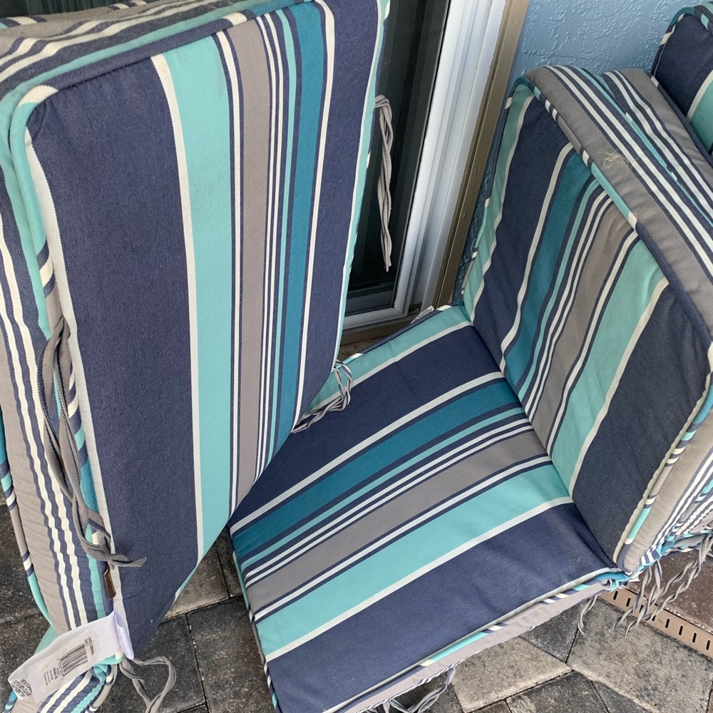 Outdoor cushions